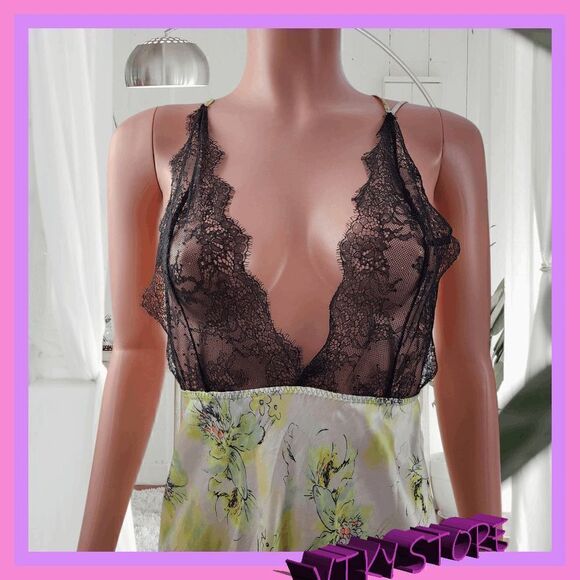 NWT {Victoria's Secret} Island Chic: {Victoria's Secret} Lace Slip Dress, Size M - Picture 3 of 8